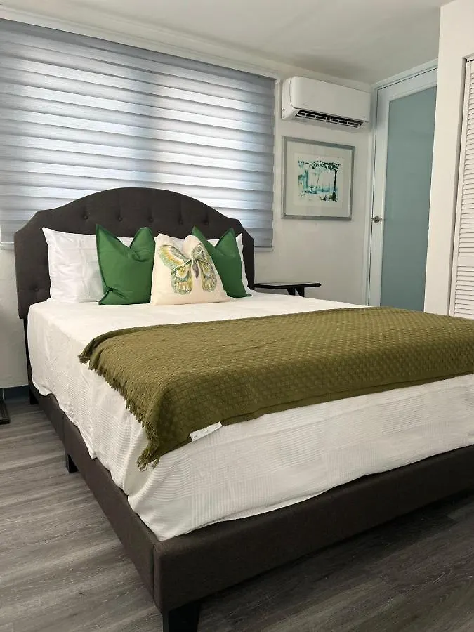 Janer House At San Juan Apartment 0*,