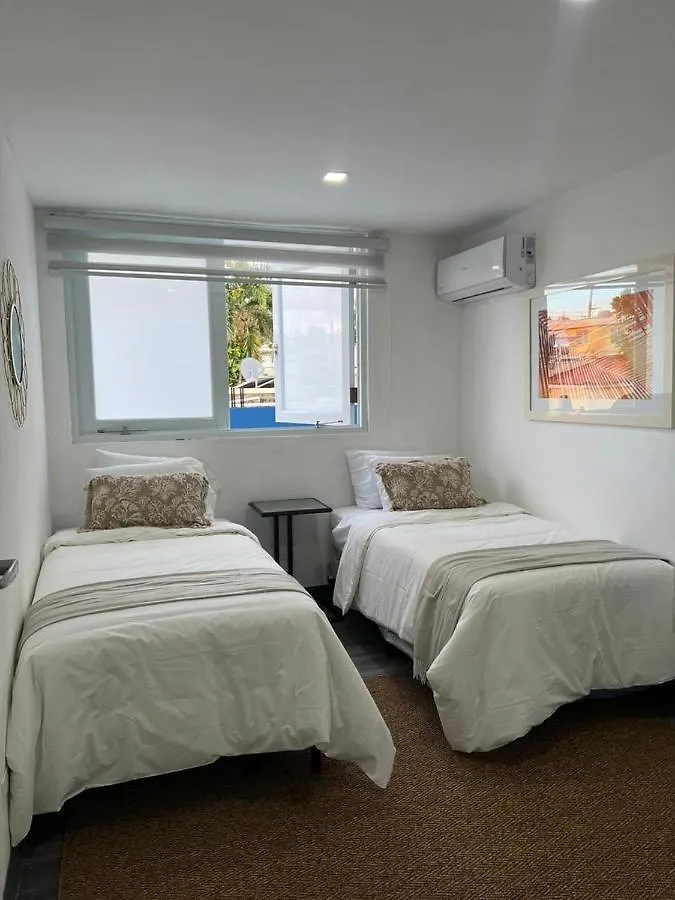 Janer House At San Juan Apartment