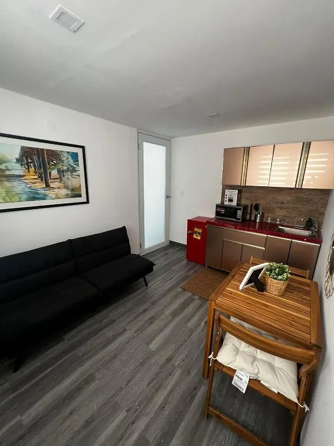 Janer House At San Juan Apartment