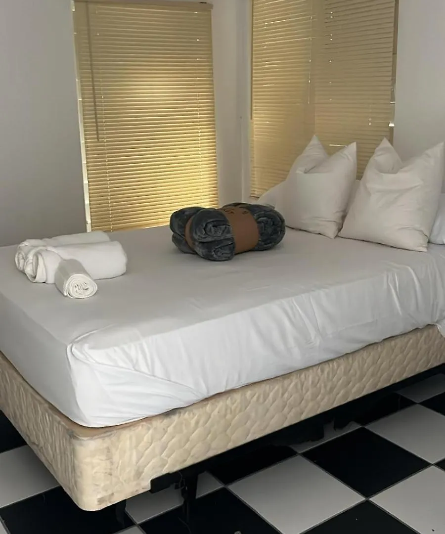 Janer House At San Juan Apartment