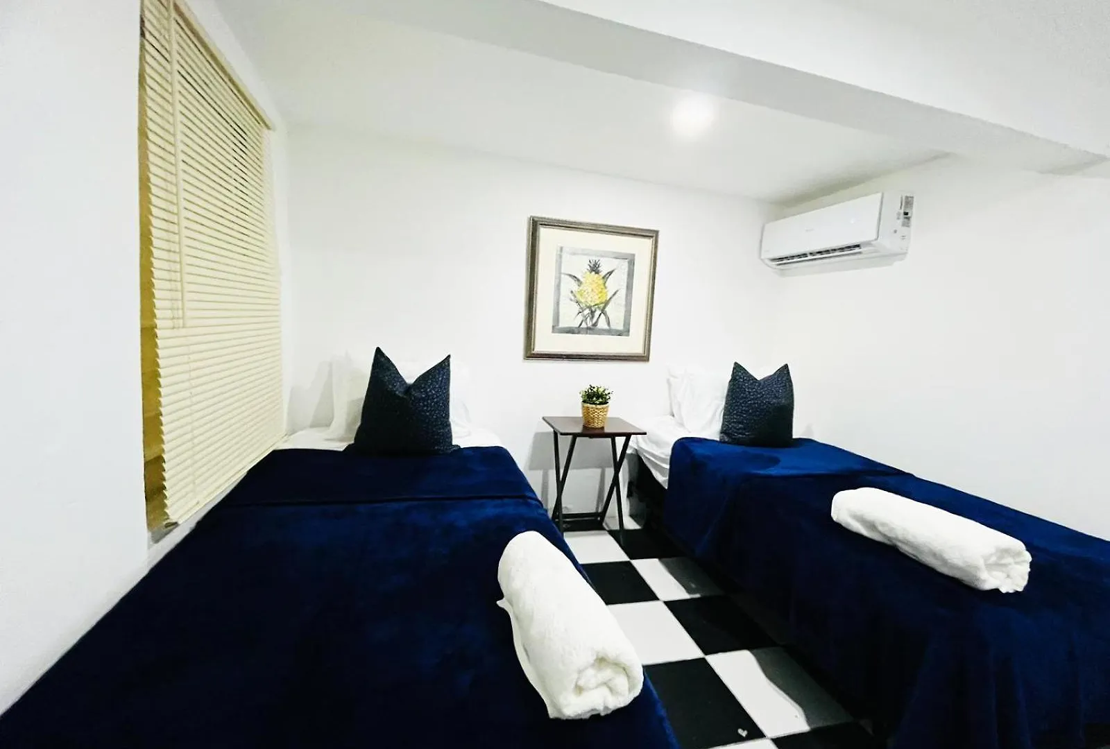 Janer House At San Juan Apartment