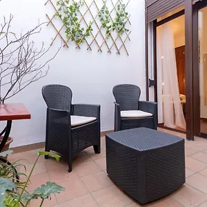 https://apartamento-madroo-regina.es-andalucia.com